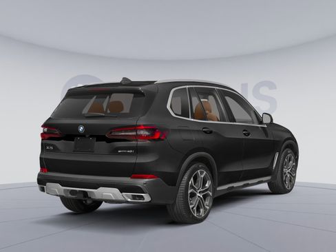 Used 2023 BMW X5 xDrive40i w/ Premium Package AWD/4WD image 2