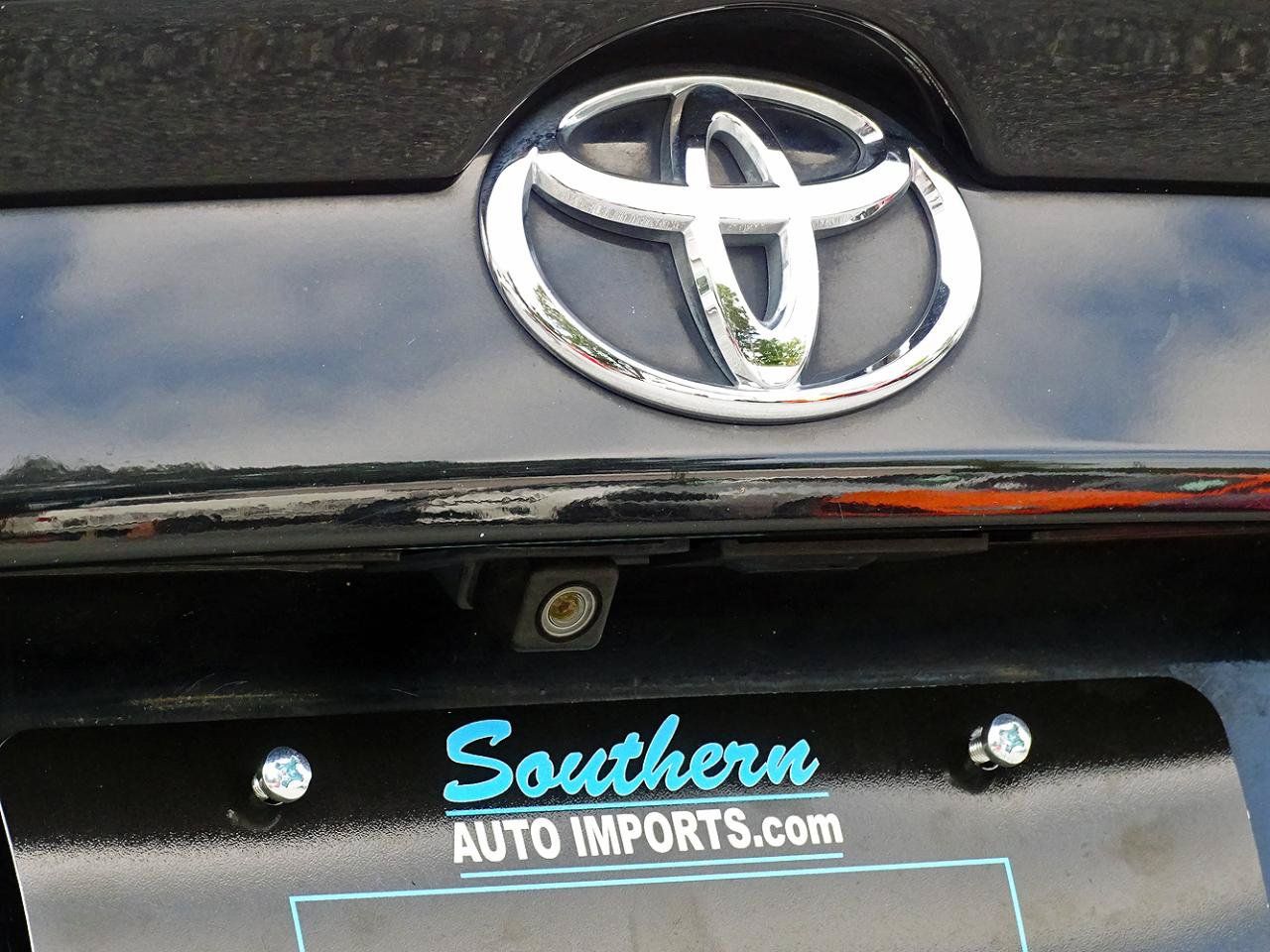 Used 2019 Toyota Yaris LE FWD image 12
