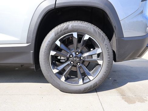 New 2026 Chevrolet Equinox RS w/ Convenience Package III AWD/4WD image 42