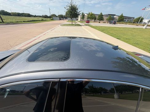 Used 2021 INFINITI Q50 Luxe w/ Cargo Package RWD image 17