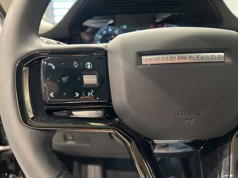 Used 2025 Land Rover Range Rover Evoque S image 32