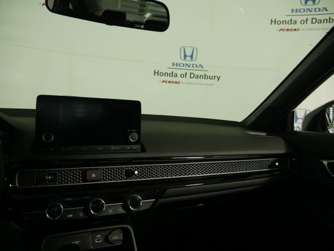Used 2023 Honda Civic Sport image 14