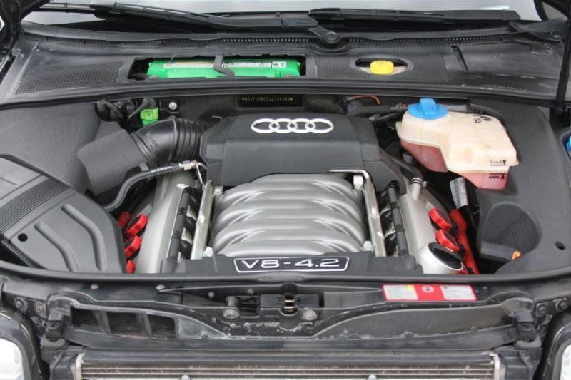Used 2004 Audi S4 Sedan AWD/4WD image 15
