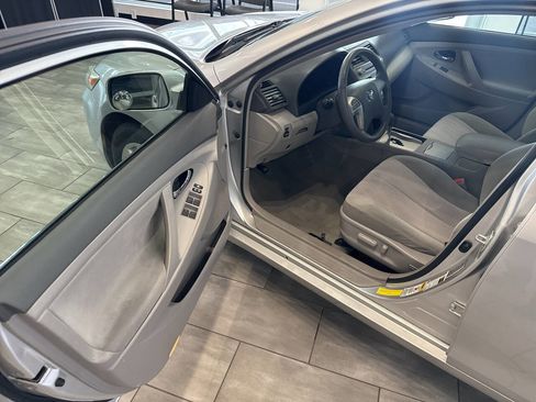 Used 2011 Toyota Camry LE w/ LE Extra-Value Pkg image 15