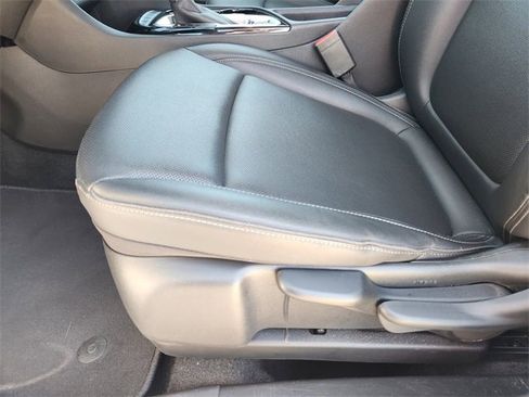 Used 2024 Buick Encore GX Sport Touring image 26