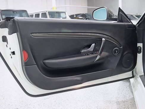 Used 2015 Maserati GranTurismo MC image 33