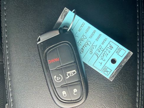 Used 2018 Jeep Cherokee Overland image 33