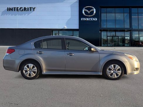 Used 2011 Subaru Legacy 2.5i image 3