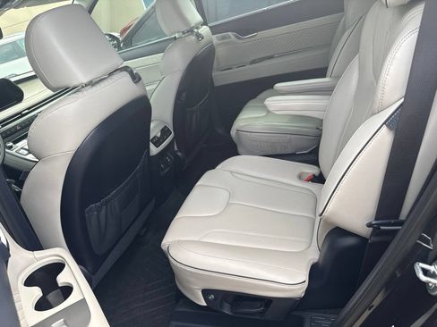 Used 2023 Hyundai Palisade Calligraphy AWD/4WD image 4