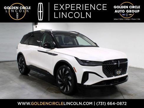 New 2026 Lincoln Nautilus Reserve w/ Jet Appearance Package image 1