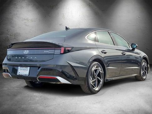 New 2026 Hyundai Sonata SEL image 3