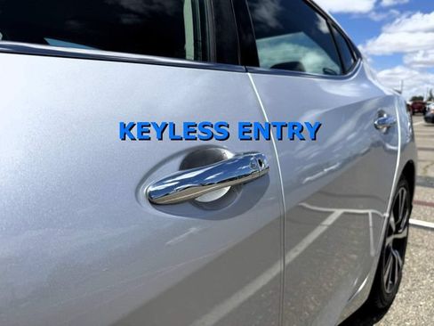 Used 2016 Nissan Maxima Platinum FWD image 12