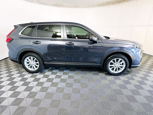 Used 2025 Honda CR-V EX image 2