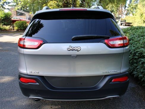 Used 2014 Jeep Cherokee Limited image 12