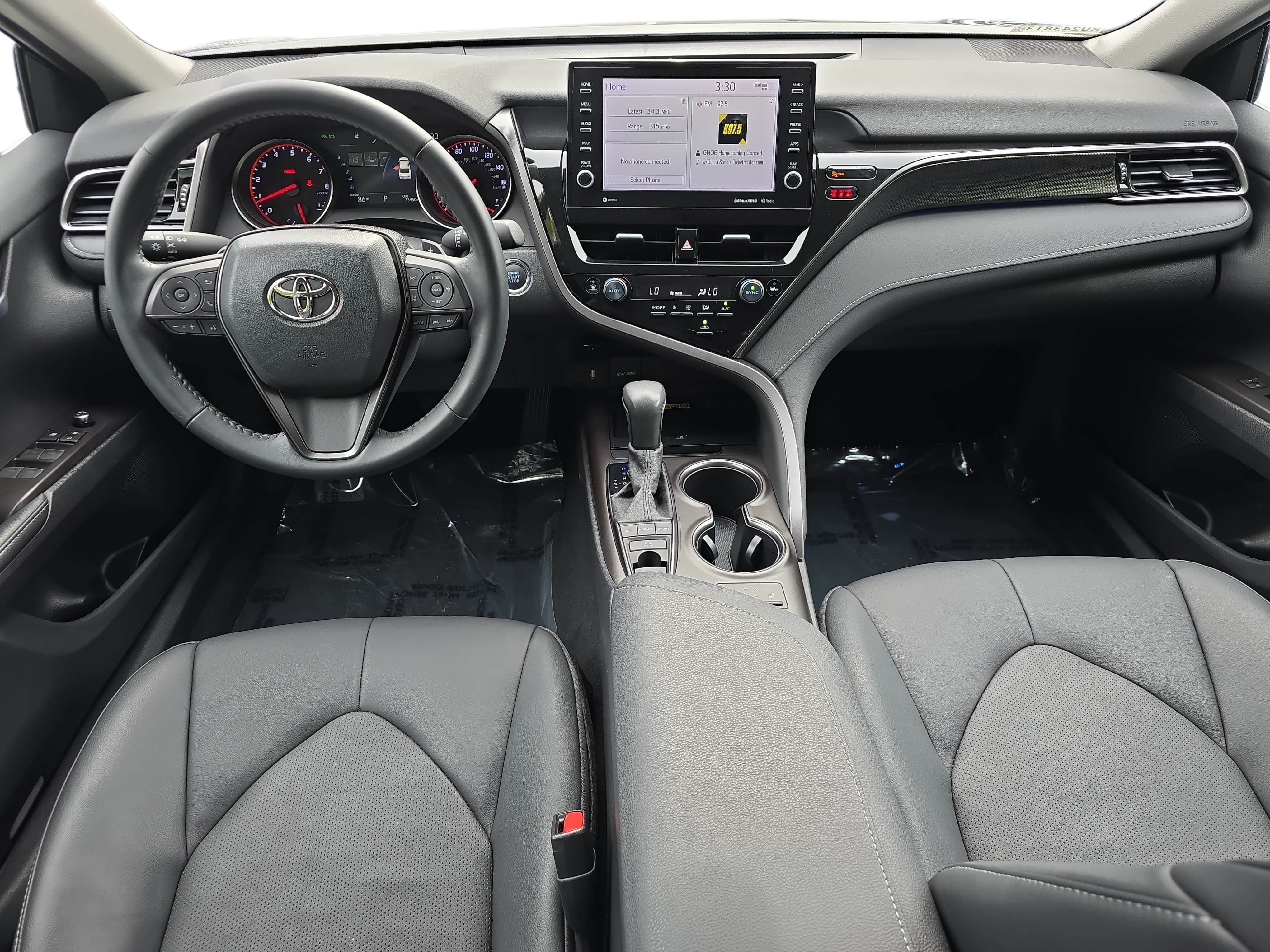 Used 2024 Toyota Camry XSE FWD image 9