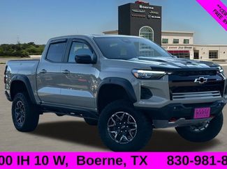 Used 2024 Chevrolet Colorado ZR2 w/ Technology Package AWD/4WD video 1