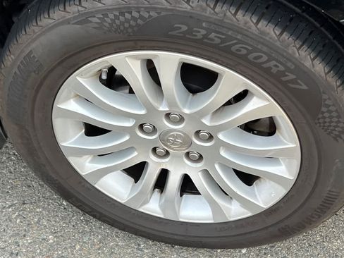 Used 2015 Toyota Sienna XLE image 22