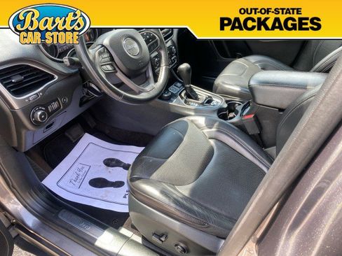 Used 2019 Jeep Cherokee Limited AWD/4WD image 28