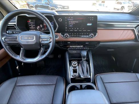 Certified 2024 GMC Canyon AT4 w/ AT4 Premium Package image 15