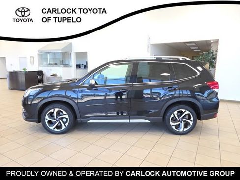 Used 2022 Subaru Forester Touring AWD/4WD image 3