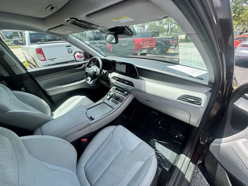 Used 2021 Hyundai Palisade SEL w/ Premium Package FWD image 19