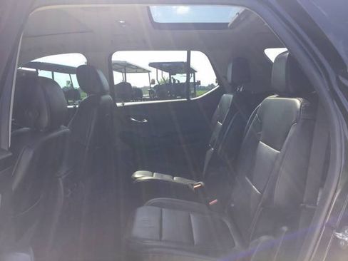 Used 2019 Chevrolet Traverse RS w/ LPO, Floor Liner Package AWD/4WD image 11