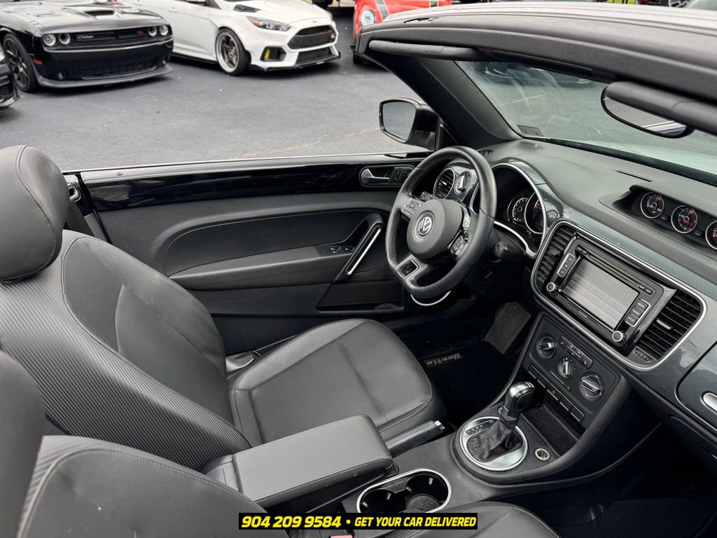 Used 2013 Volkswagen Beetle 2.0T FWD image 22