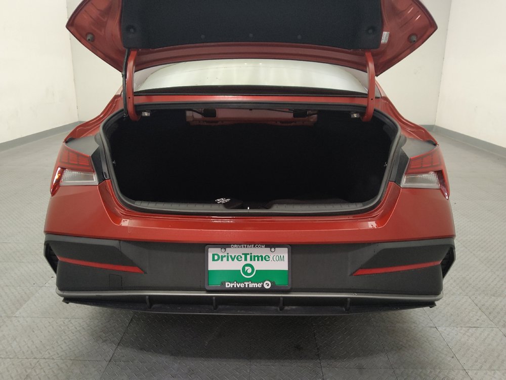 Used 2025 Hyundai Elantra SEL w/ Cargo Package FWD image 29