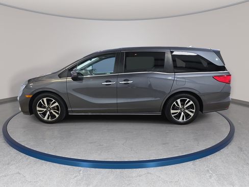 Used 2021 Honda Odyssey Touring image 9