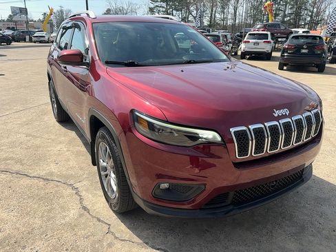 Used 2020 Jeep Cherokee Latitude Lux w/ Comfort/Convenience Group image 3
