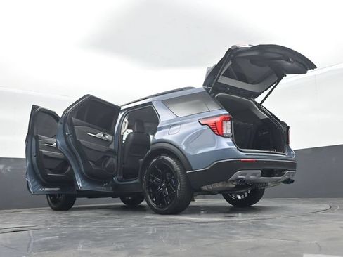 Certified 2025 Ford Explorer Active w/ Active Comfort Package RWD image 74