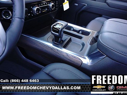 New 2026 GMC Sierra 1500 SLT image 27