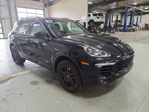 Used 2016 Porsche Cayenne Diesel image 4