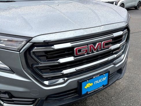 Used 2024 GMC Terrain AT4 image 29
