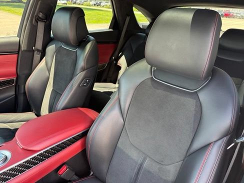 Used 2022 Genesis GV70 3.5T Sport w/ Sport Prestige Package AWD/4WD image 19