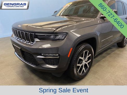 Certified 2025 Jeep Grand Cherokee Limited w/ Luxury Tech Group II AWD/4WD image 49