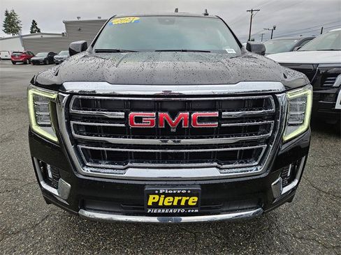 Used 2023 GMC Yukon SLT w/ SLT Premium Package image 7