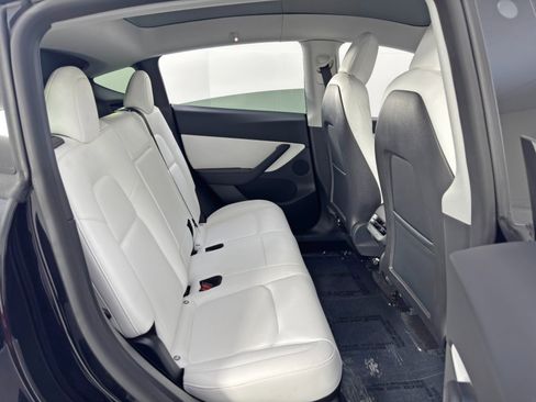 Used 2021 Tesla Model Y Performance image 38