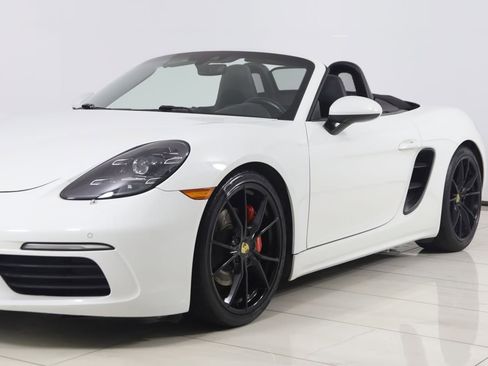 Used 2017 Porsche 718 Boxster S RWD image 73