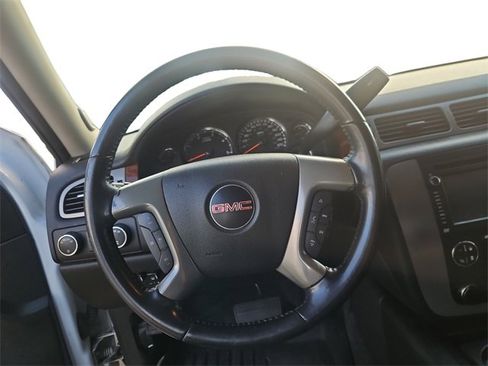 Used 2014 GMC Sierra 2500 SLT w/ SLT Convenience Package image 12