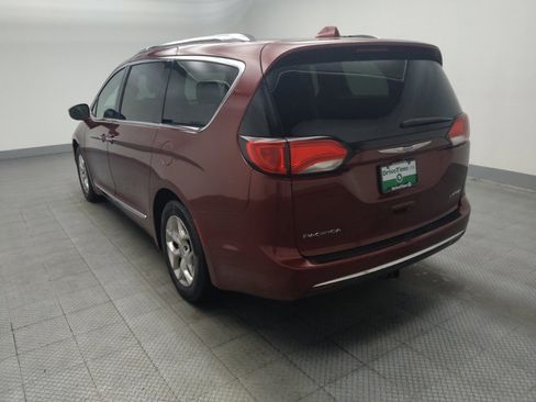 Used 2018 Chrysler Pacifica Limited FWD image 5