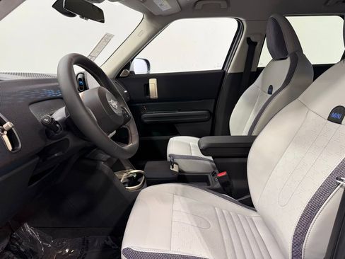 Certified 2025 MINI Cooper Countryman S image 9