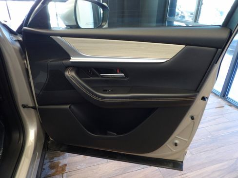 Certified 2025 MAZDA CX-90 3.3 Turbo w/ Preferred Package image 12