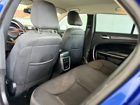 Used 2020 Chrysler 300 Touring w/ Sport Appearance Package image 34