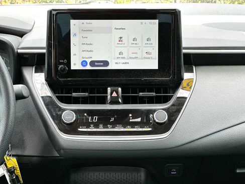 Used 2025 Toyota Corolla LE FWD image 26