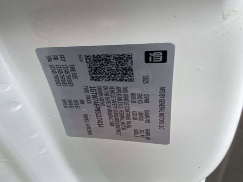 Used 2025 GMC Savana 2500 w/ Driver Convenience Package RWD image 22