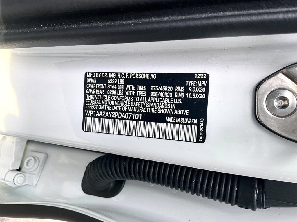 Certified 2023 Porsche Cayenne AWD/4WD image 35