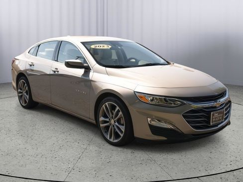 Used 2023 Chevrolet Malibu LT FWD image 1