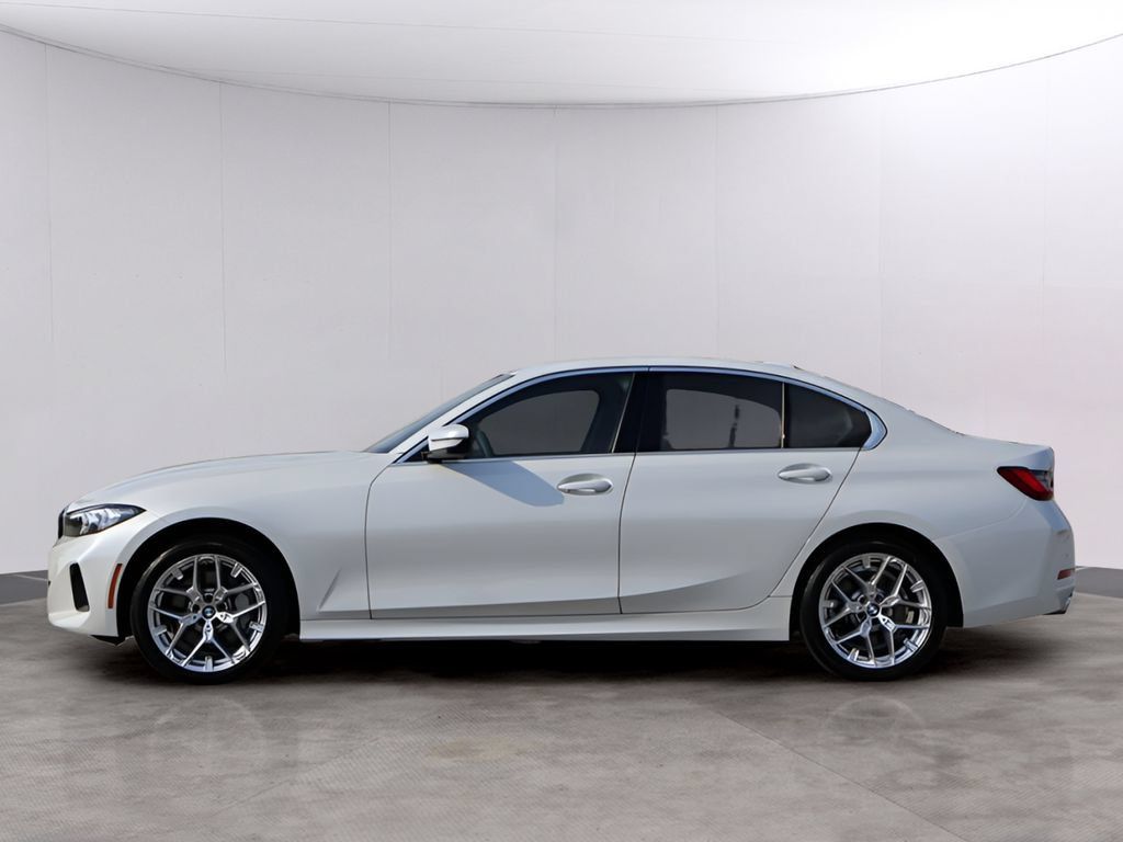 Used 2026 BMW 330i xDrive Sedan w/ Convenience Package AWD/4WD image 4