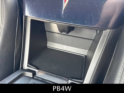 Used 2007 Pontiac Solstice Convertible w/ Premium Package RWD image 21